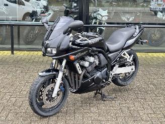 damaged motor cycles Yamaha FZS 600 Fazer 2000/5