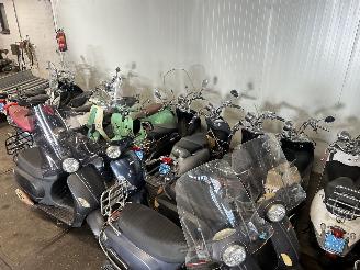 Overige  Partij 53 scooters picture 9
