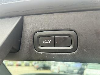 Volvo V-90 2.0 T4 Momentum Automaat picture 15