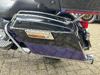 Harley-Davidson Electra Glide 103 FLHTK Electra Glide Ultra Limited picture 18