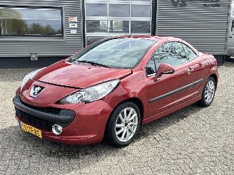 Schadeauto Peugeot 207 CC 1.6 VTi 2008/2