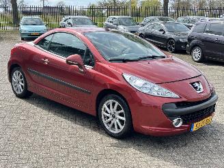 Peugeot 207 CC 1.6 VTi picture 7