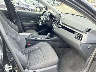 Toyota C-HR 1.8 Hybrid Active picture 11