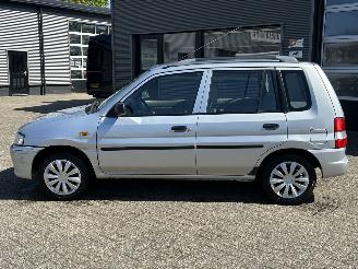 Mazda Demio 1.3 GLX picture 2