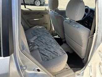 Mazda Demio 1.3 GLX picture 13