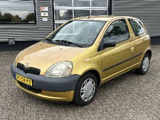 Voiture accidenté Toyota Yaris 1.0-16V VVT-i Terra 2000/2