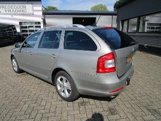 Skoda Octavia Combi 1.2 TSI Elegance picture 2