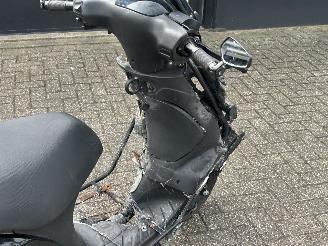 Piaggio  Zip 50 4T picture 9