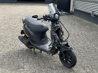 Piaggio  Zip 50 4T picture 3