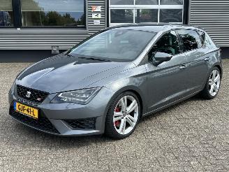 damaged passenger cars Seat Leon ST 2.0 TSI Cupra 265PK 2016/4