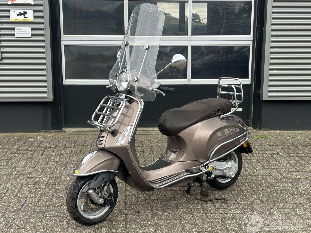 Vespa  Primavera 50 4T