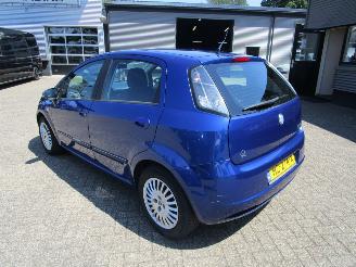 Fiat Grande Punto 1.4-16V Dynamic 5drs picture 2