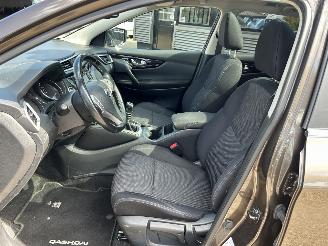 Nissan Qashqai 1.2 N-Connecta picture 10