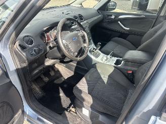 Ford S-Max 2.0-16V picture 9