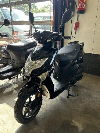 Yamaha  Partij 5 scooters picture 6