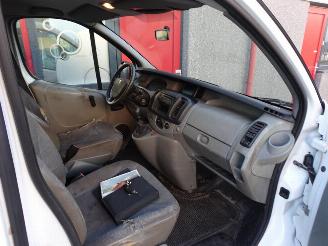 Renault Trafic 2.0 dCi T29 L2H1 airco 3 e versnelling stuk !!! picture 23