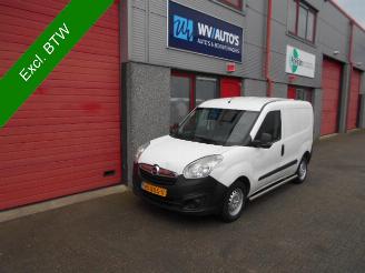 skadebil auto Opel Combo 1.3 CDTi L1H1 ecoFLEX airco uitvoering met achterklep 2013/3