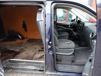 Mercedes Vito 109 CDI Functional airco rijdbare schade picture 22