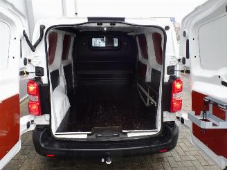 Peugeot Expert 2.0 BlueHDI 180 Standard Premium 3 zits airco 180 pk automaat picture 12