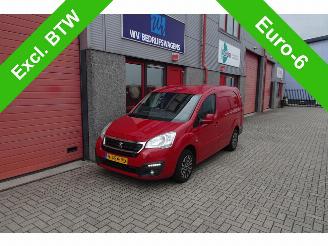 occasion commercial vehicles Peugeot Partner partner 1.6 bleu hdi lange uitvoering 3 zits airco 2017/2