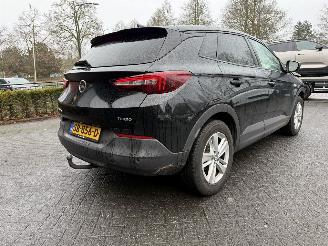 Coche accidentado Opel Grandland 1.2 Turbo Online Edition (SUV 5-dr.) 2018/3