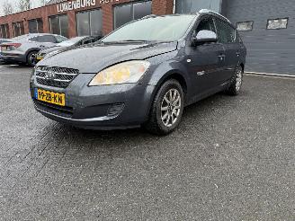 Kia Cee d 1.6 X-tra (Stationwagen 5-dr.) picture 31