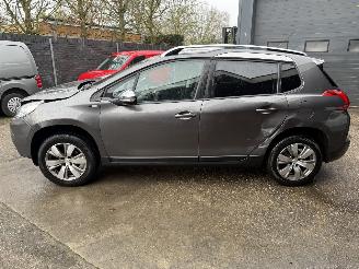 Peugeot 2008 1.2 PureTech Style (SUV 5-dr.) picture 7