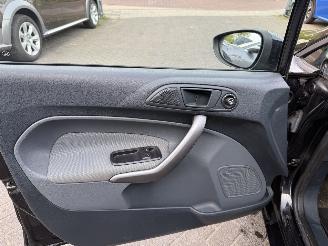 Ford Fiesta 1.25 Limited (Hatchback 5-dr.) picture 13