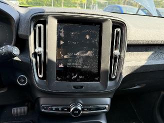 Volvo XC40 1.5 T2 Essential  AUTOMAAT (SUV 5-dr.) picture 27