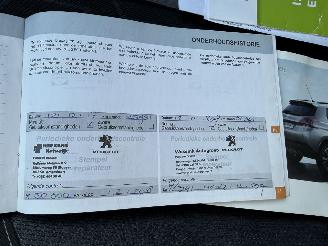 Peugeot 2008 1.2 PureTech AUTOMAAT PANORAMDAK  Blue Lion (SUV 5-dr.) picture 32