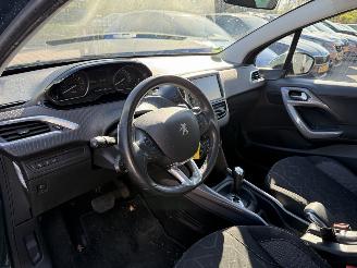 Peugeot 2008 1.2 PureTech AUTOMAAT PANORAMDAK  Blue Lion (SUV 5-dr.) picture 21