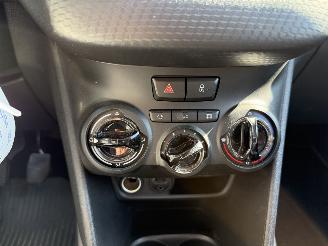 Peugeot 2008 1.2 PureTech Blue Lion (SUV 5-dr.) picture 12