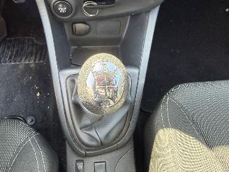 Renault Clio 0.9 TCe Expression picture 18