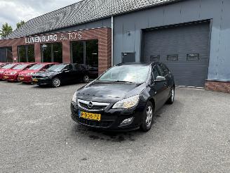Vaurioauto  passenger cars Opel Astra 1.4 Edition 2012/8