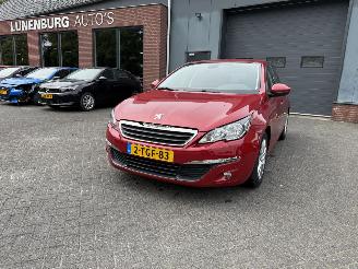 Auto incidentate Peugeot 308 1.2 VTi Active (Hatchback 5-dr.) 2014/1