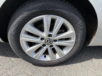Volkswagen Golf 1.2 TSI Highline BlueMotion picture 13