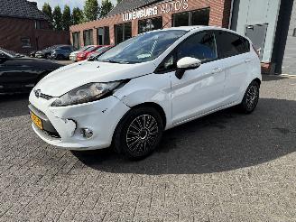 uszkodzony samochody osobowe Ford Fiesta 1.25 Trend (Hatchback 5-dr.) 2012/11