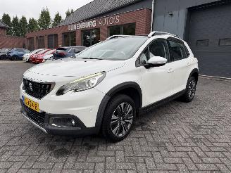 škoda osobní automobily Peugeot 2008 1.2 PureTech Allure  AUTOMAAT (SUV 5-dr.) 2016/10