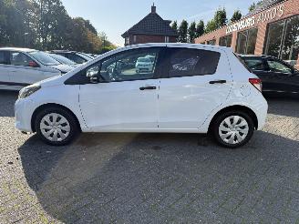 Toyota Yaris 1.5 Full Hybrid Comfort AUTOMAAT  (Hatchback 5-dr.)  5784 EURO EX BTW picture 2