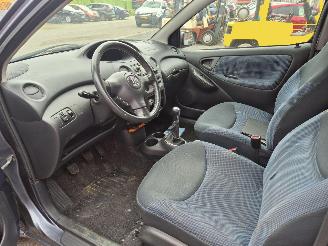 Toyota Yaris 1.3 vvt-i s line picture 8