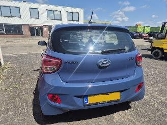 Hyundai I-10 1.0i i-motion comfort picture 5