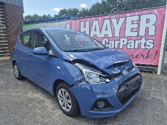 skadebil auto Hyundai I-10 1.0i i-motion comfort 2016/1