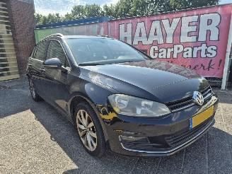 Damaged car Volkswagen Golf 1.2 tsi business edition 2014/9