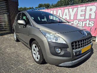 Voiture accidenté Peugeot 3008 1.6 vti blue lease 2011/10
