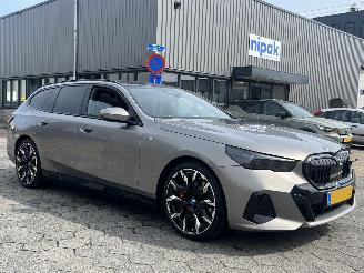 krockskadad bil auto BMW i5 Touring M 40 84 kWh 340 PK 2024/6