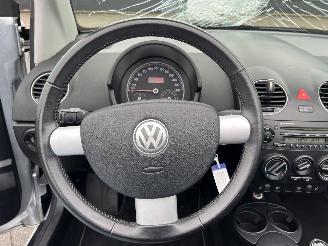 Volkswagen Beetle Cabriolet 1.6 Trendline picture 18