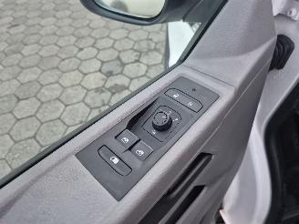 Volkswagen Transporter T6 150pk automaat picture 13