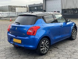 Suzuki Swift 1.2 Style Smart Hybrid picture 4
