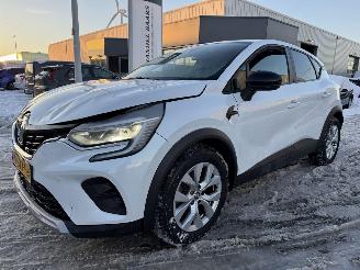 krockskadad bil auto Renault Captur AUTOMAAT 1.6 E-Tech Hybrid 145 2022/9