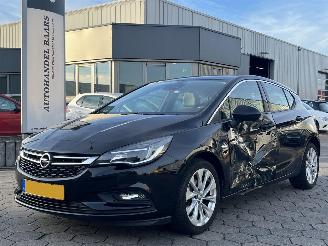 krockskadad bil auto Opel Astra 1.0 Innovation 2016/9